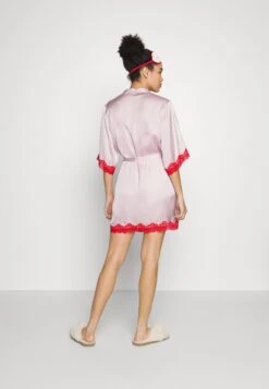 Anna Field 4 Piece Gift Set - Pyjama - Red/Pink -Anna Field Soldes Boutique 208c4d5a58db4263b536f6ae2dd8ecac