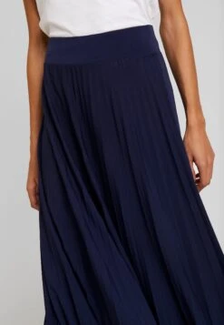 Anna Field Plisse A-Line Midi Skirt - Jupe Trapèze - Maritime Blue 11 Anna Field Plisse A-Line Midi Skirt - Jupe Trapèze - Maritime Blue -Anna Field Soldes Boutique 26fb2dfd194f484b8d99b2172e5de5c7