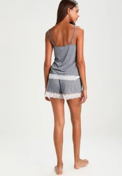 Anna Field Sarah Short Pj Set - Pyjama - Off-White/Dark Blue -Anna Field Soldes Boutique 33d0e936af774883bb2b5a180610a668