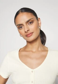 Anna Field Gilet - 003 - Off-White 9 Anna Field Gilet - 003 - Off-White -Anna Field Soldes Boutique 3d4fbf89205542e9b907ddcb11191d95