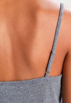 Anna Field Sarah Short Pj Set - Pyjama - Off-White/Dark Blue -Anna Field Soldes Boutique 49d51a315b42407db76066305cc81b2a