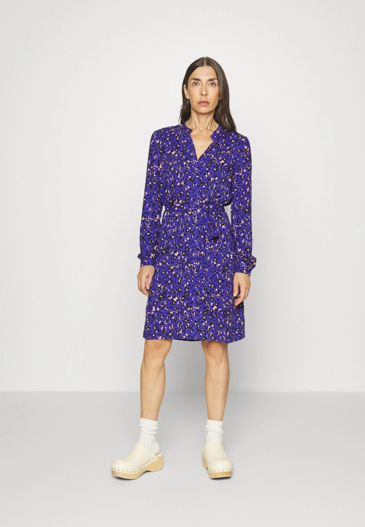 Anna Field Robe Chemise - Blue/Pink/Multi-Coloured 1 Anna Field Robe Chemise - Blue/Pink/Multi-Coloured