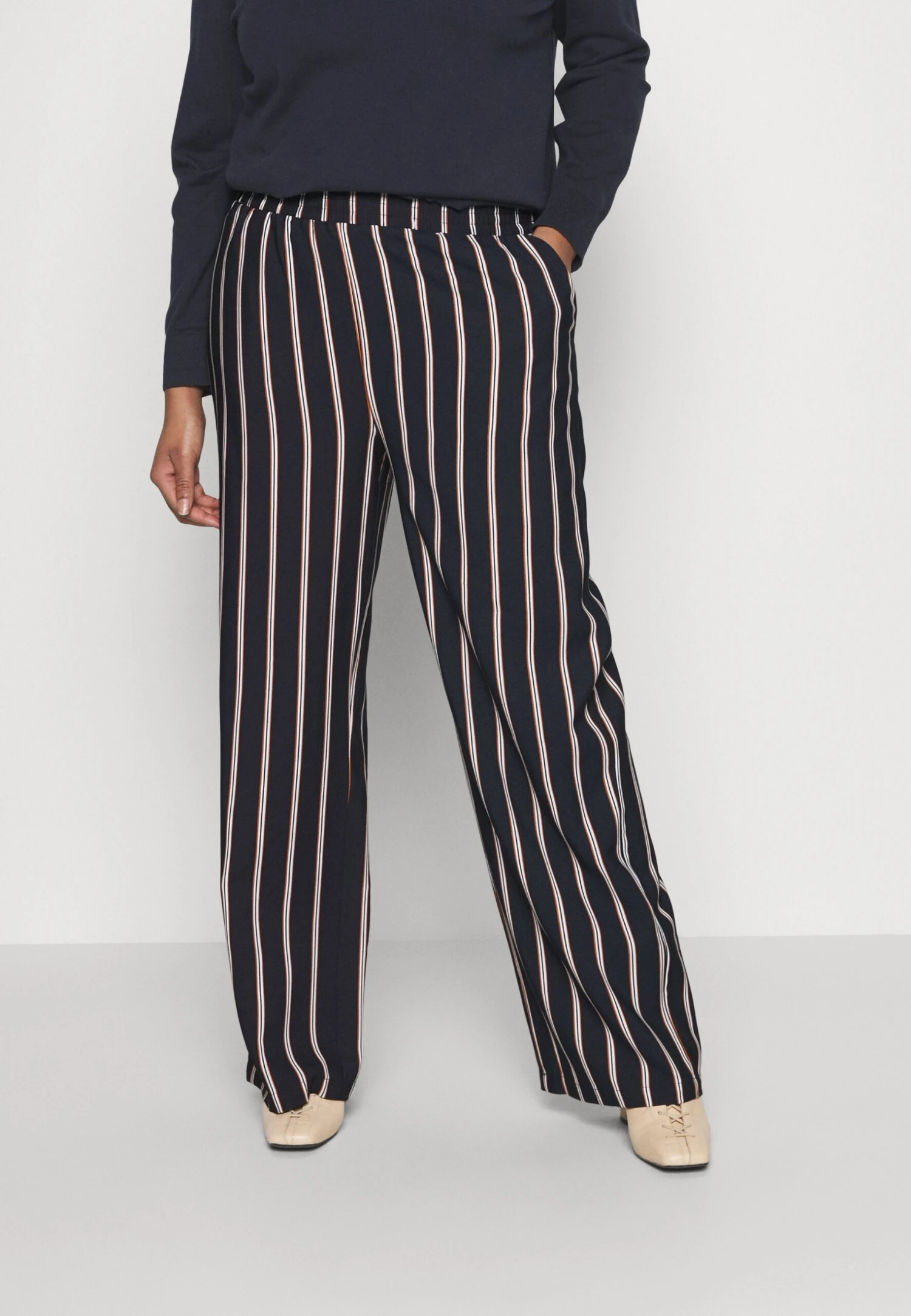 Wide Leg Pant - Pantalon Classique - Dark Blue/Brown/White 1 Wide Leg Pant - Pantalon Classique - Dark Blue/Brown/White