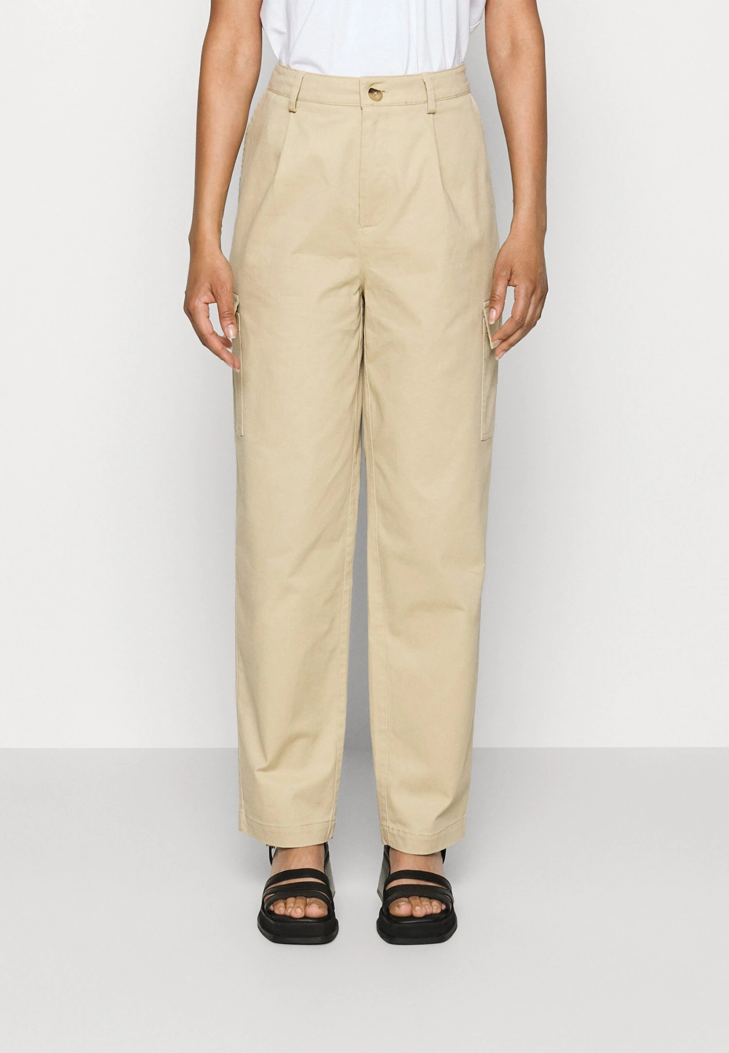 Cargo Trousers - Pantalon Classique - Beige 1 Cargo Trousers - Pantalon Classique - Beige
