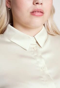 Chemisier - Off-White 9 Chemisier - Off-White -Anna Field Soldes Boutique 6b398b485f304aa0bf173a67f14b3789