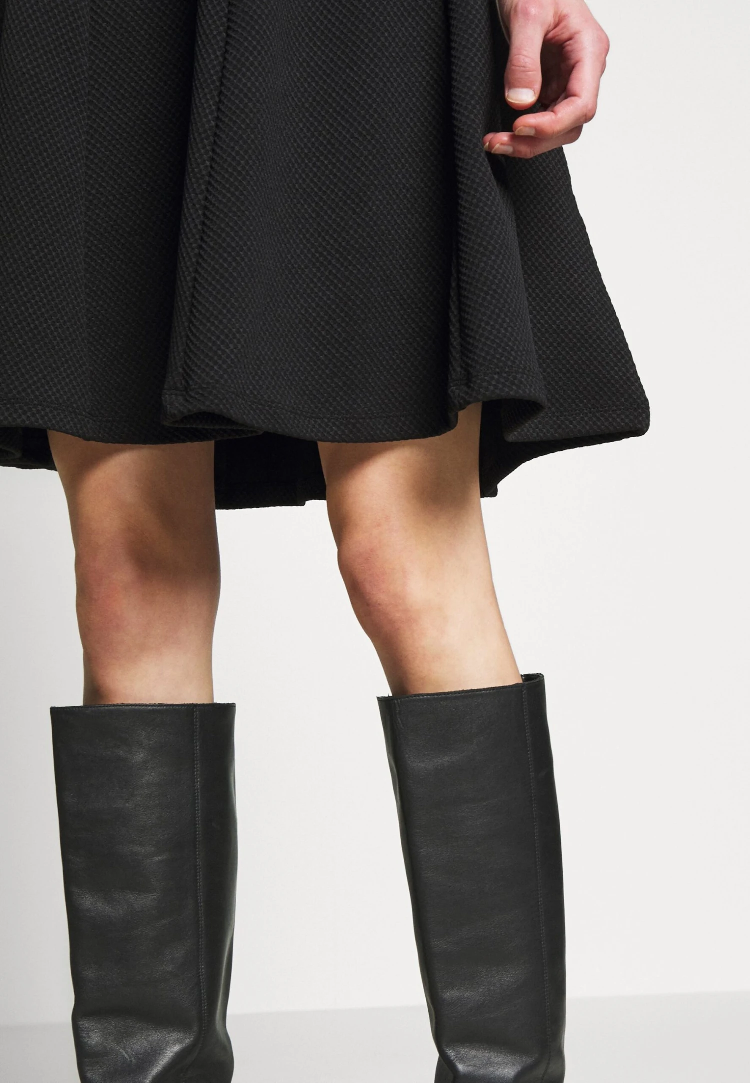 Anna Field Basic Mini A-Line Skirt - Minijupe - Black 5 Anna Field Basic Mini A-Line Skirt - Minijupe - Black – Image 5