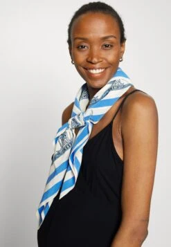 Strappy Drappy Cintered - Combinaison - Black 9 Strappy Drappy Cintered - Combinaison - Black -Anna Field Soldes Boutique 877e0d68ca454a2c850b1e47426d2df7