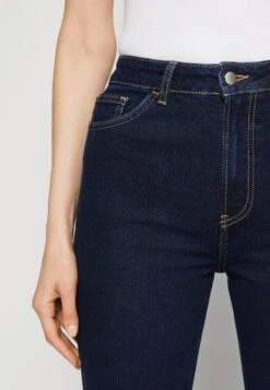 Anna Field Jean Flare - Dark Blue 11 Anna Field Jean Flare - Dark Blue -Anna Field Soldes Boutique 92966e06ec7342c289d306d1f37222f0