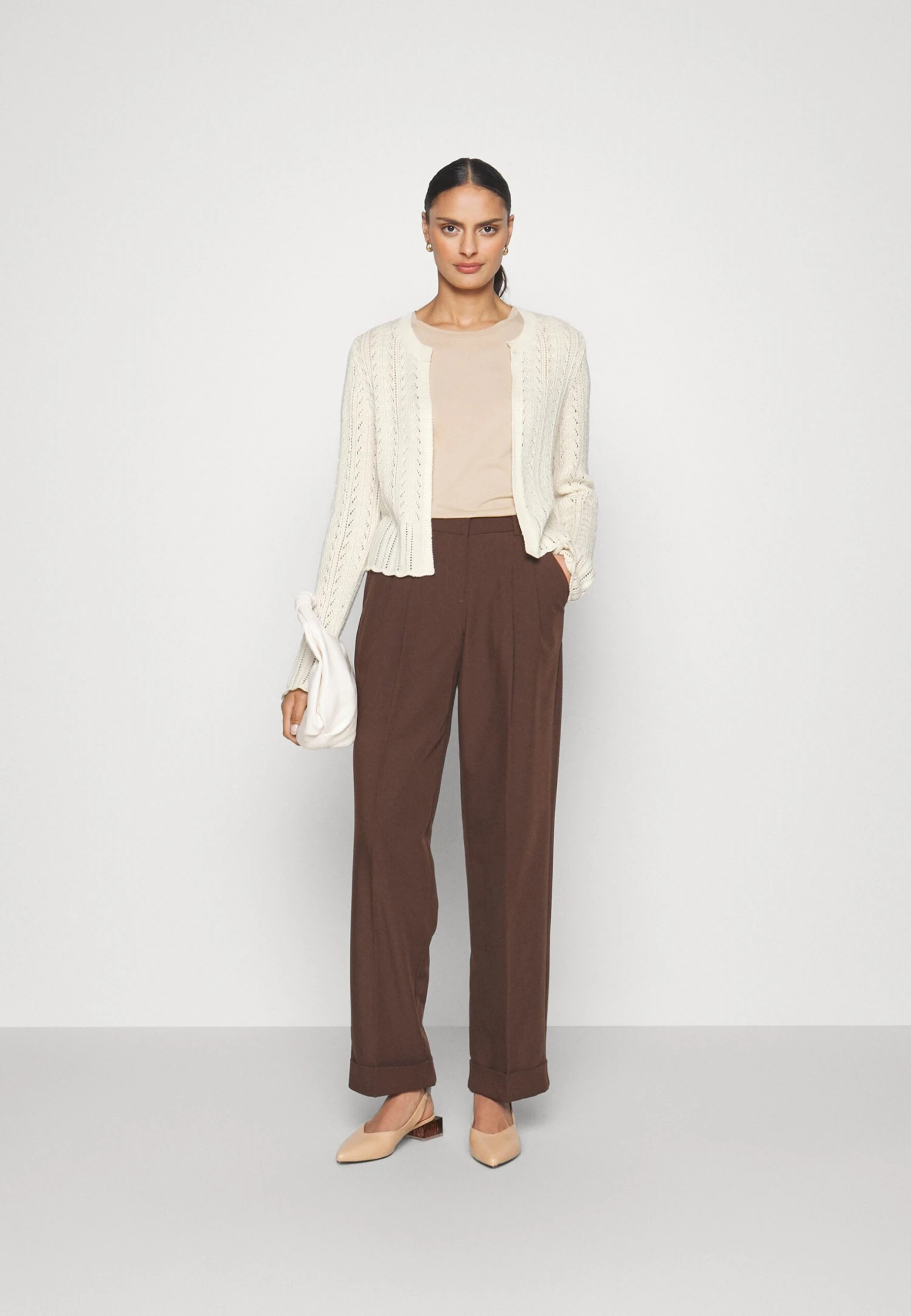 Anna Field Pointelle Bolero - Gilet - Offwhite 2 Anna Field Pointelle Bolero - Gilet - Offwhite – Image 2