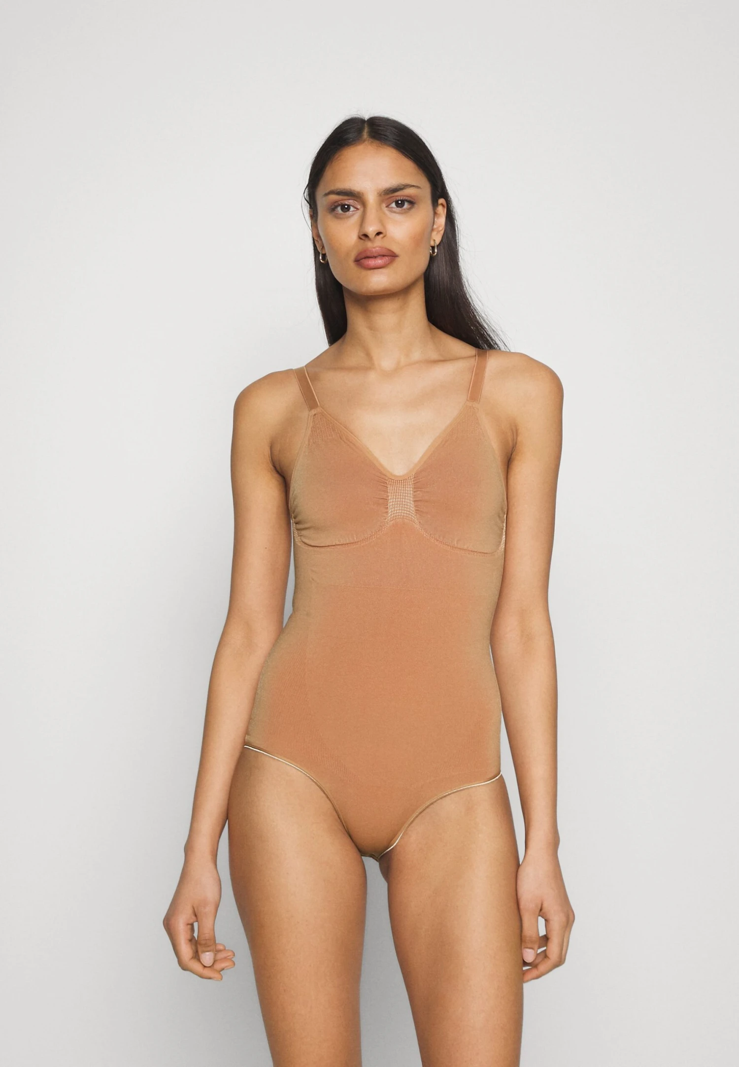 Anna Field Body - Nude 1 Anna Field Body - Nude