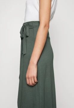 Anna Field Basic Wrap Over Midi Skirt - Jupe Trapèze - Light Green 11 Anna Field Basic Wrap Over Midi Skirt - Jupe Trapèze - Light Green -Anna Field Soldes Boutique 9c1cdeaf760049968f1b7378bb6bed8a