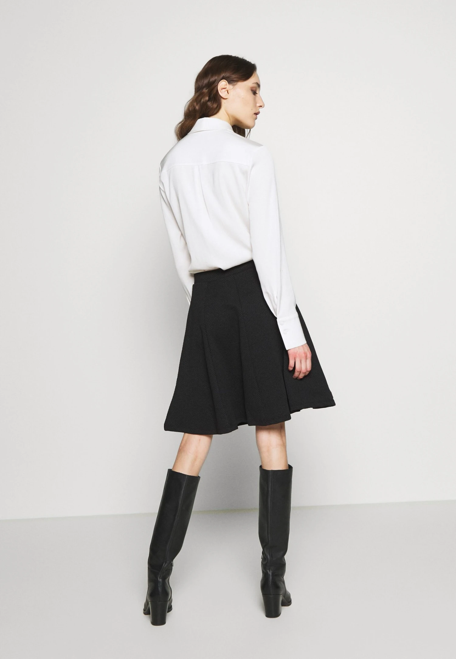 Anna Field Basic Mini A-Line Skirt - Minijupe - Black 3 Anna Field Basic Mini A-Line Skirt - Minijupe - Black – Image 3