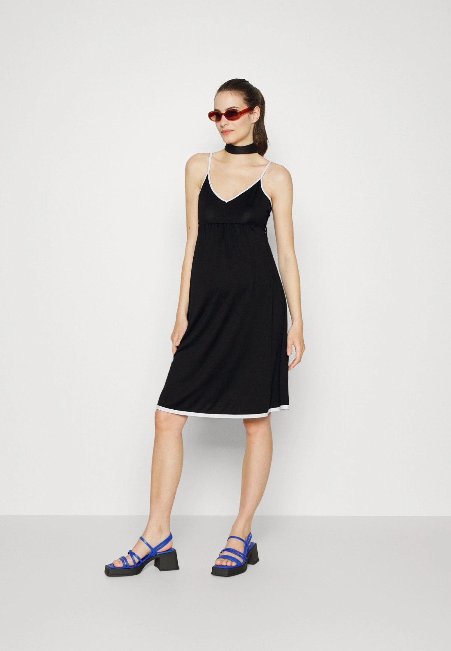 Robe En Jersey - Black/White 2 Robe En Jersey - Black/White â Image 2