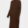 Robe Pull - Brown
