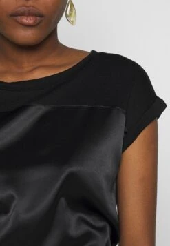 Anna Field T-Shirt Imprimé - Black 9 Anna Field T-Shirt Imprimé - Black -Anna Field Soldes Boutique c42e019d615745c99ad9f505a15e3346