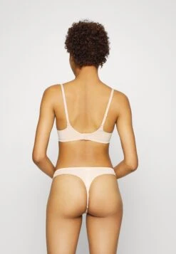 Anna Field Samira 7Pp Thong Lace Micro - String - Nude 9 Anna Field Samira 7Pp Thong Lace Micro - String - Nude -Anna Field Soldes Boutique d3fc6b4cd28b4d4091355c6fd669b044