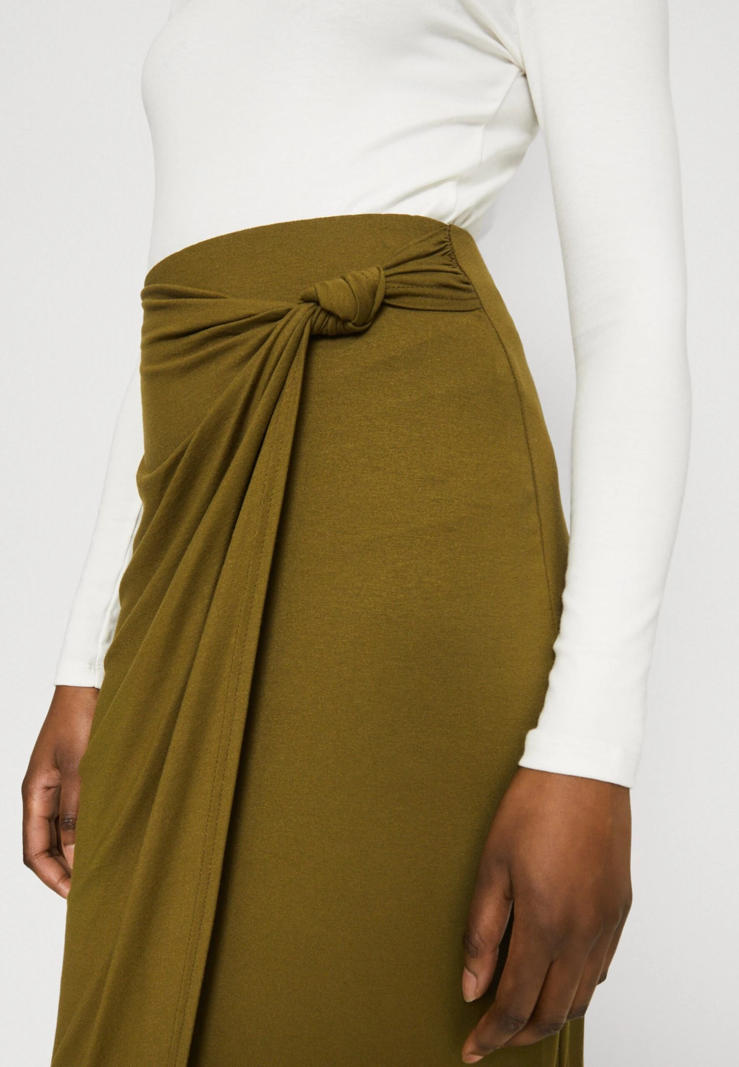 Anna Field Front Knot Midi Skirt - Jupe Crayon - Khaki 6 Anna Field Front Knot Midi Skirt - Jupe Crayon - Khaki – Image 6