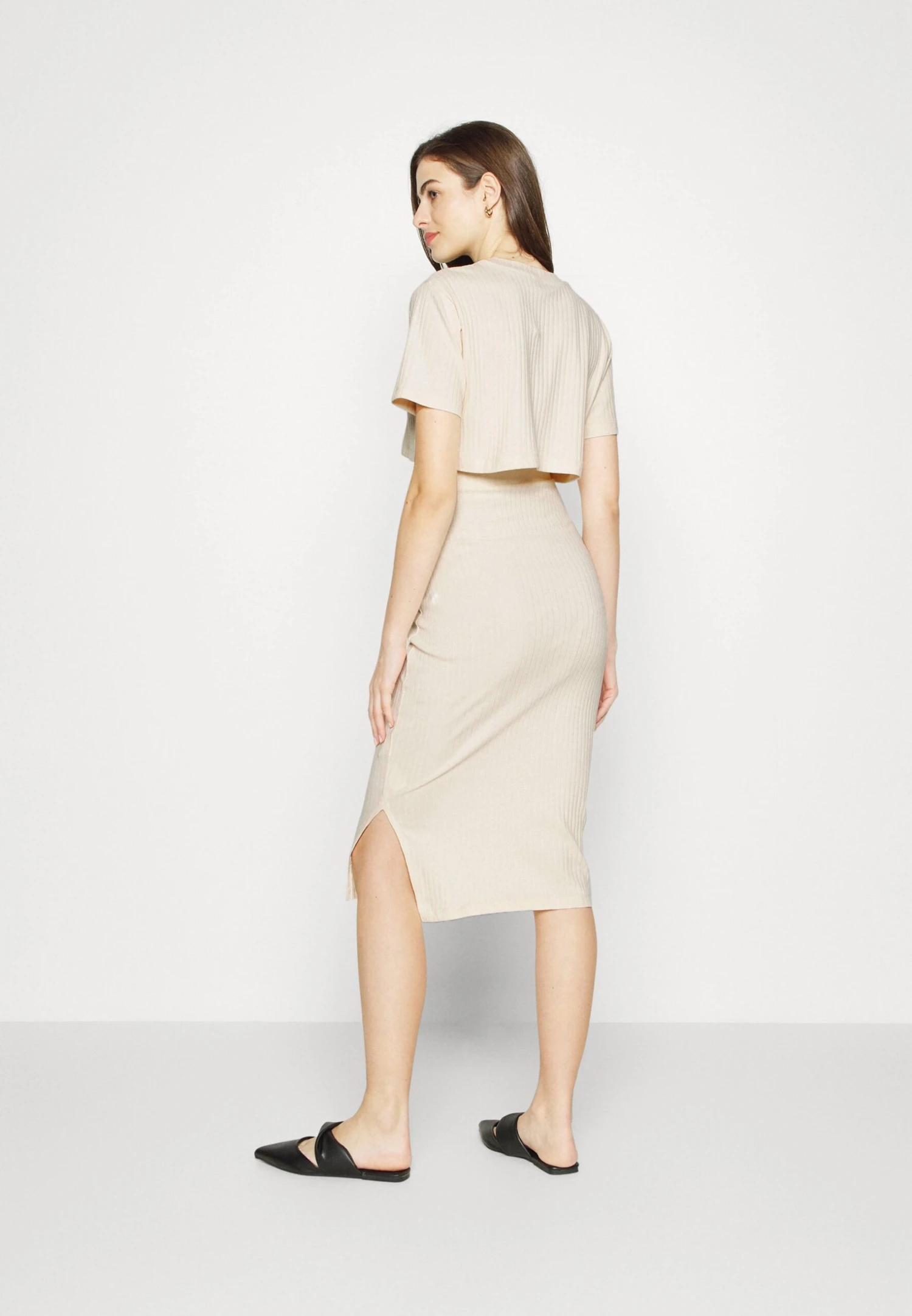 Top Skirt Set - Jupe Crayon - 003 - Off-White 3 Top Skirt Set - Jupe Crayon - 003 - Off-White – Image 3