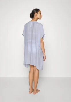 Anna Field Printed Short Kimono / 606 - Khaki_003 - Off-White - Accessoire De Plage - 502 - Blue 7 Anna Field Printed Short Kimono / 606 - Khaki_003 - Off-White - Accessoire De Plage - 502 - Blue -Anna Field Soldes Boutique ebe4555cc27f4c5990f5824b3719746a